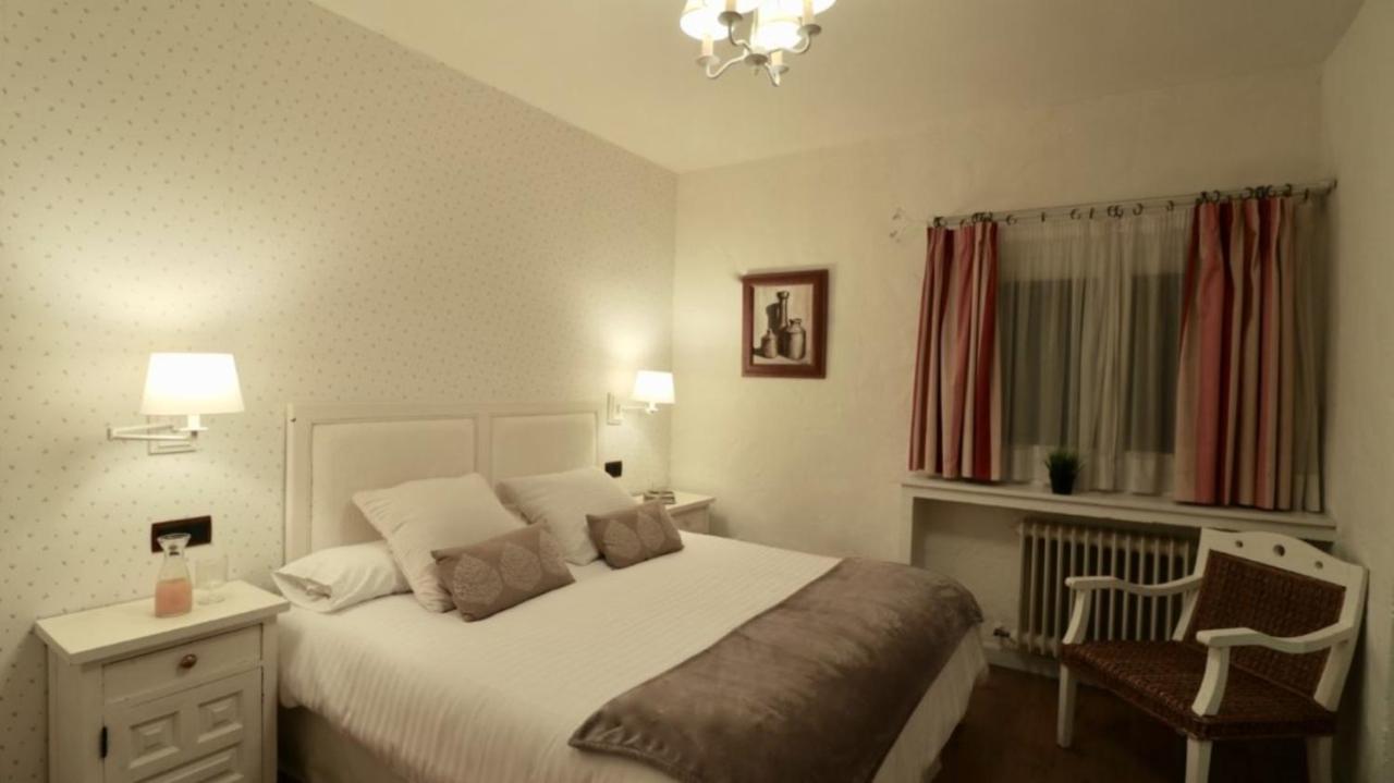 ホテル Casona De Navalmedio セルセディリャ 部屋 写真